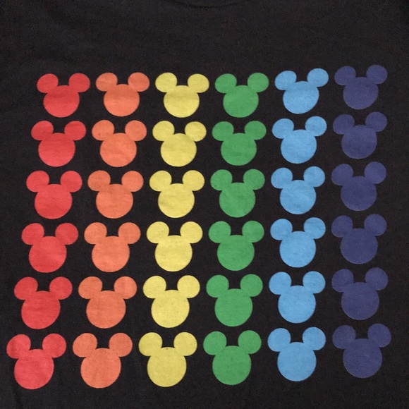 Disney Port & Co XL Mickey colorful repeat T shirt - Picture 8 of 12